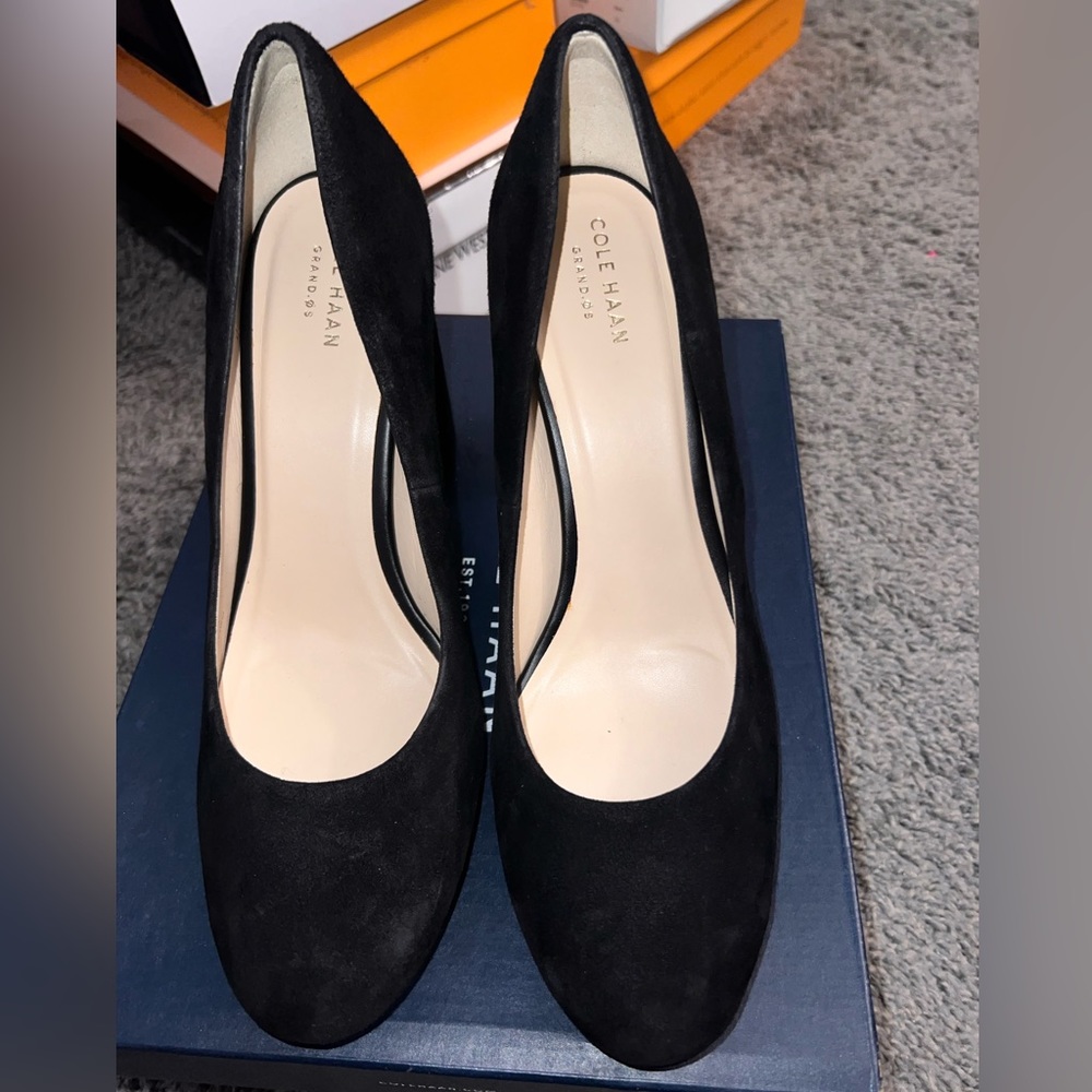 Cole Haan Renner Grand Pump 95 II size 10 Black Suede